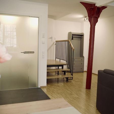 De La Vie Reutlingen - Altstadt Apartment An Stadthalle & Am Marktplatz ภายนอก รูปภาพ