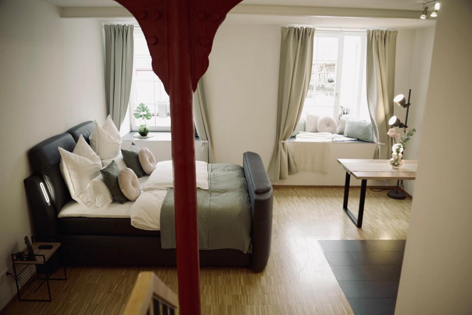 De La Vie Reutlingen - Altstadt Apartment An Stadthalle & Am Marktplatz ภายนอก รูปภาพ