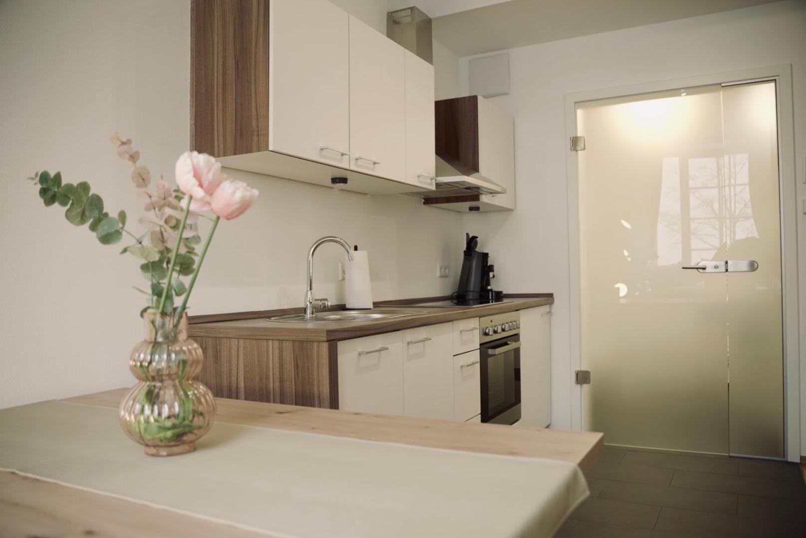 De La Vie Reutlingen - Altstadt Apartment An Stadthalle & Am Marktplatz ภายนอก รูปภาพ