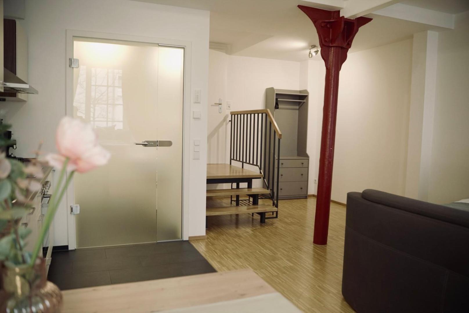 De La Vie Reutlingen - Altstadt Apartment An Stadthalle & Am Marktplatz ภายนอก รูปภาพ