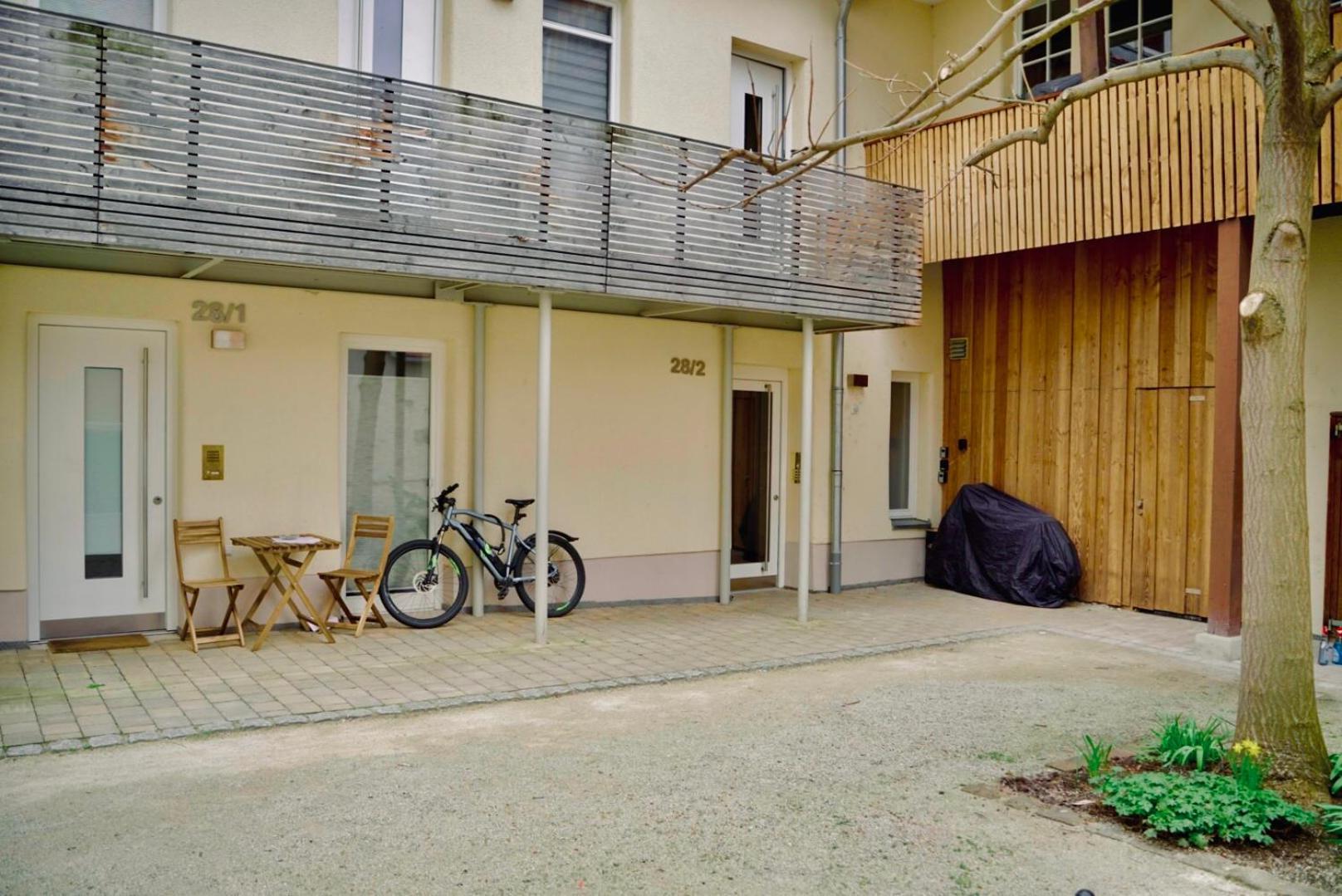 De La Vie Reutlingen - Altstadt Apartment An Stadthalle & Am Marktplatz ภายนอก รูปภาพ